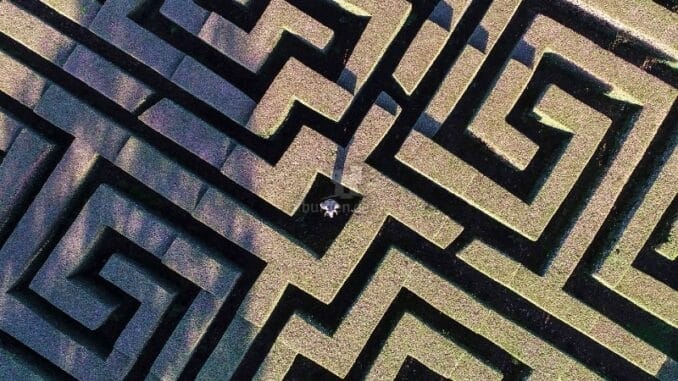Cawdor Castle_Labyrinth_VisitScotland Kenny Lam