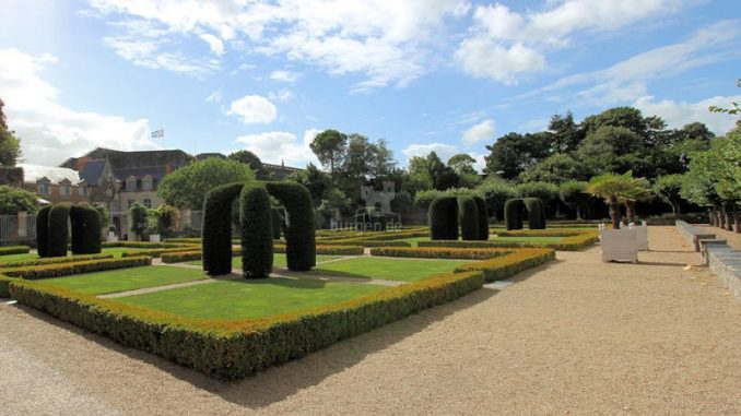 Angers_Innenhof-01_5345