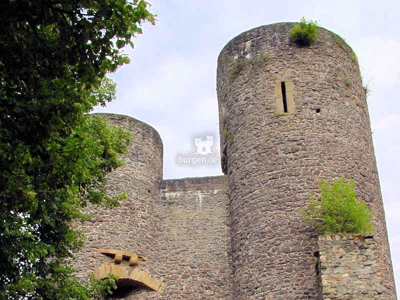 Frauenburg (Rheinland-Pfalz) - 2 Türme