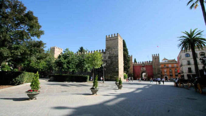 Sevilla_Haupteingang_8657