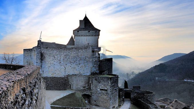Chateau-Castelnaud_Nebel_c-Rabouan