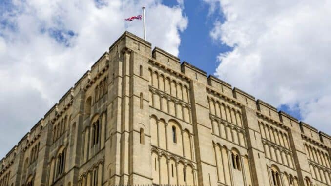 NorwichCastle-auf-dem-Huegel800